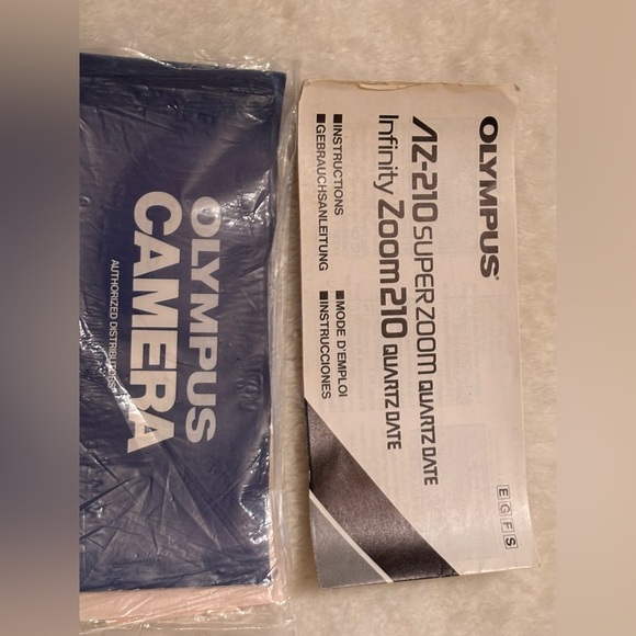 Vtg Olympus Infinity Zoom 210 Point and Shot Black Camera & Access.(not tested) - Picture 15 of 16